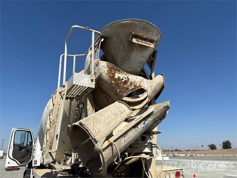 Freightliner 114SD 6x4 Mixer Truck Camiões de betão
