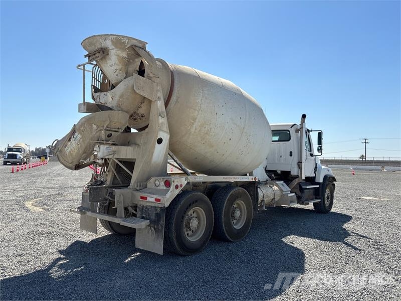 Freightliner 114SD 6x4 Mixer Truck Camiões de betão