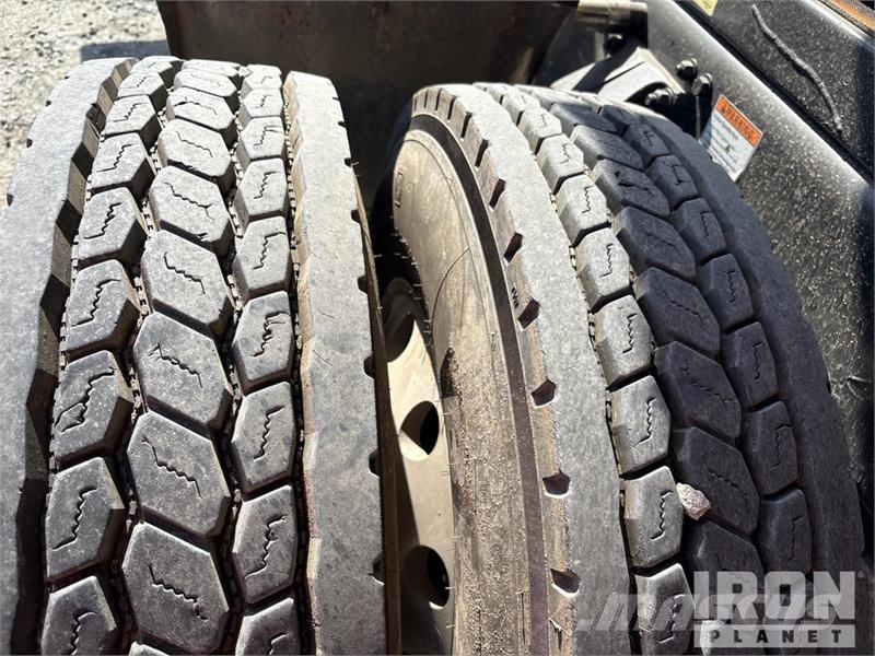 Freightliner 114SD 6x4 Transfer Set Otros componentes