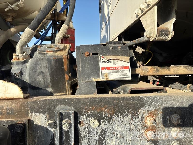 Freightliner 114SD 6x4 Mixer Truck Betonvedēji