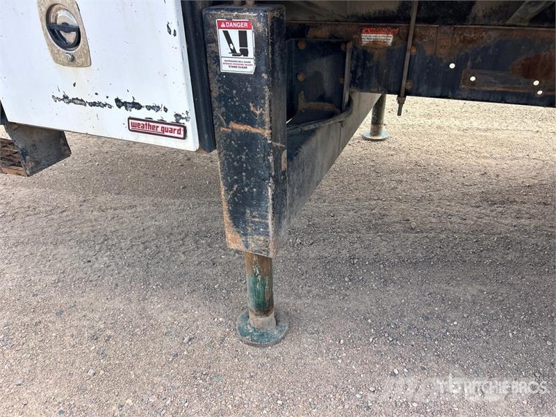 Freightliner 455 8 ton Straight Boom on Freightliner FL80 4x2 B Kranbilar