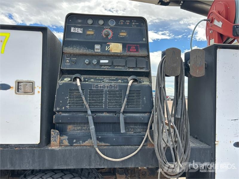 Freightliner 455 8 ton Straight Boom on Freightliner FL80 4x2 B Kranbilar