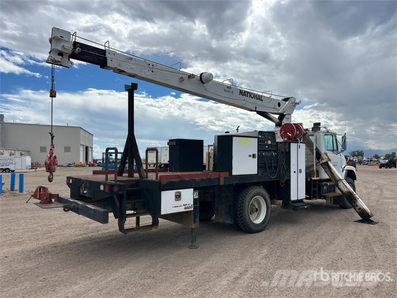 Freightliner 455 8 ton Straight Boom on Freightliner FL80 4x2 B Kranbilar