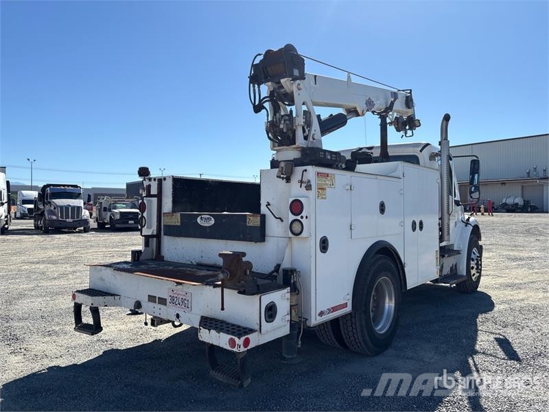 Freightliner 4x2 Service Truck Municipal / general purpose vehicles