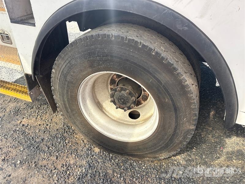 Freightliner Altec At37G 37 ft on Freightliner M2 4x2 Bucket T Camion nacelle