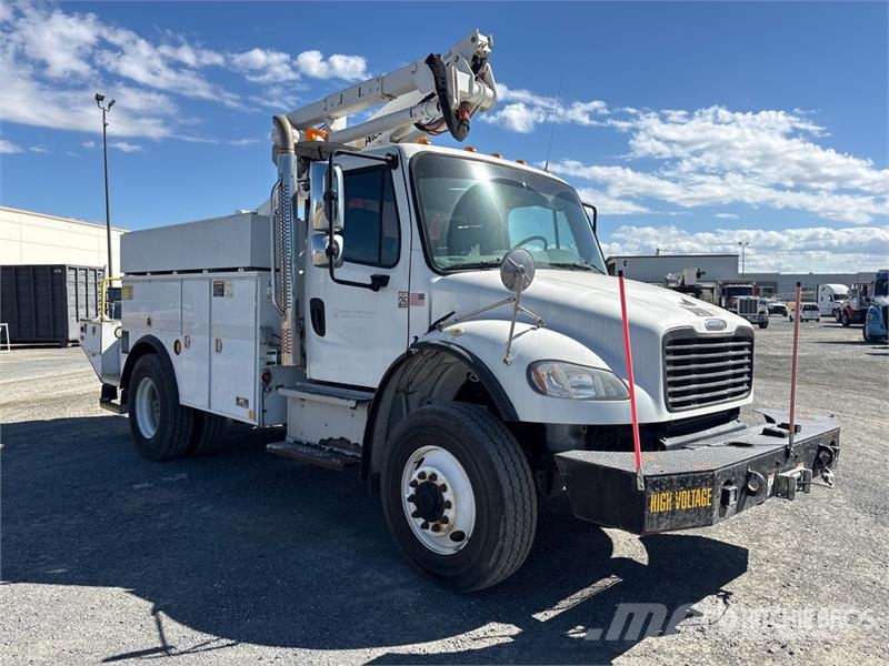 Freightliner Altec At37G 37 ft on Freightliner M2 4x2 Bucket T Camion nacelle