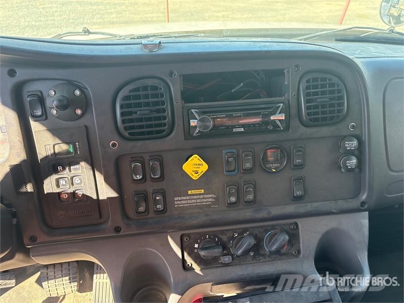Freightliner Altec At37G 37 ft on Freightliner M2 4x2 Bucket T Camion nacelle
