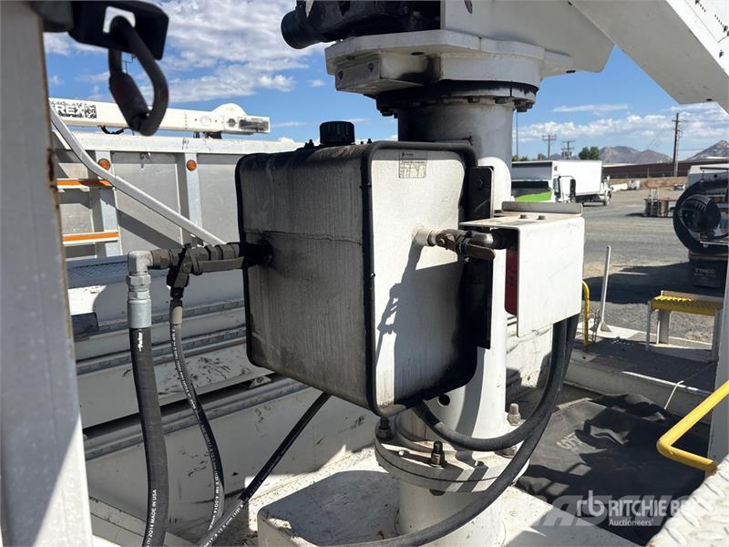 Freightliner Altec At37G 37 ft on Freightliner M2 4x2 Bucket T Camion nacelle