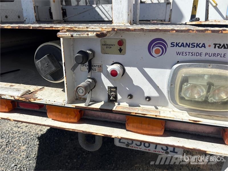 Freightliner Altec At37G 37 ft on Freightliner M2 4x2 Bucket T Camion nacelle