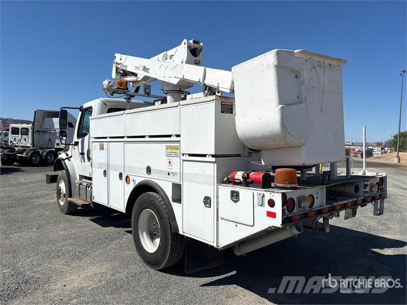 Freightliner Altec At37G 37 ft on Freightliner M2 4x2 Bucket T Camion nacelle