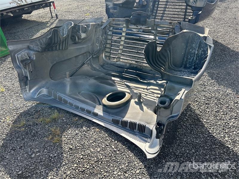 Freightliner Cacadia Truck Hood Citi