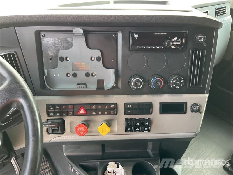 Freightliner Cascadia 126 Tegljači