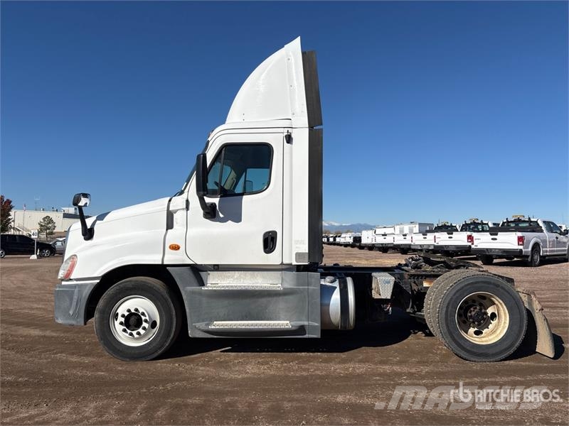 Freightliner Cascadia 125 Vlačilci