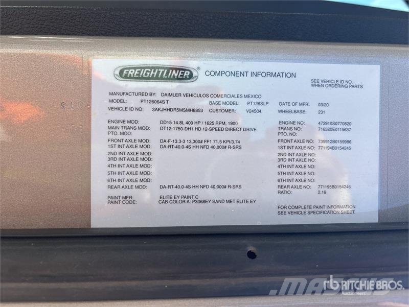 Freightliner Cascadia 126 6x4 T/A Sleeper Truck Tractor وحدات الجر