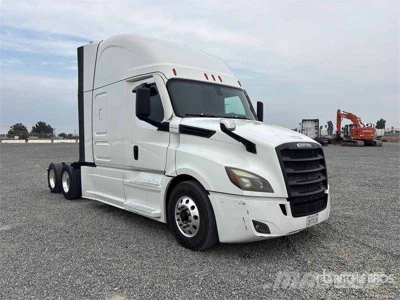 Freightliner Cascadia 126 Vilcēji
