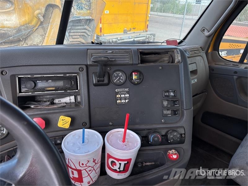Freightliner Cascadia 125 Vilcēji