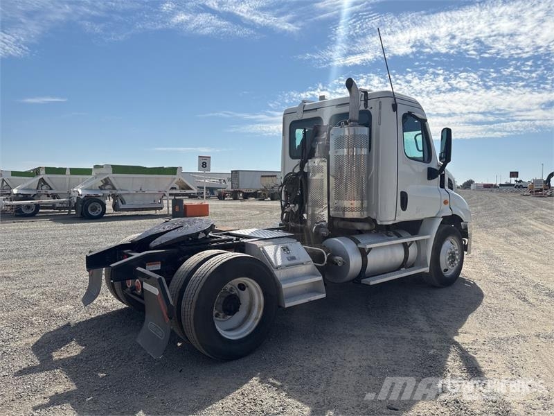 Freightliner Cascadia 113 Prime Movers