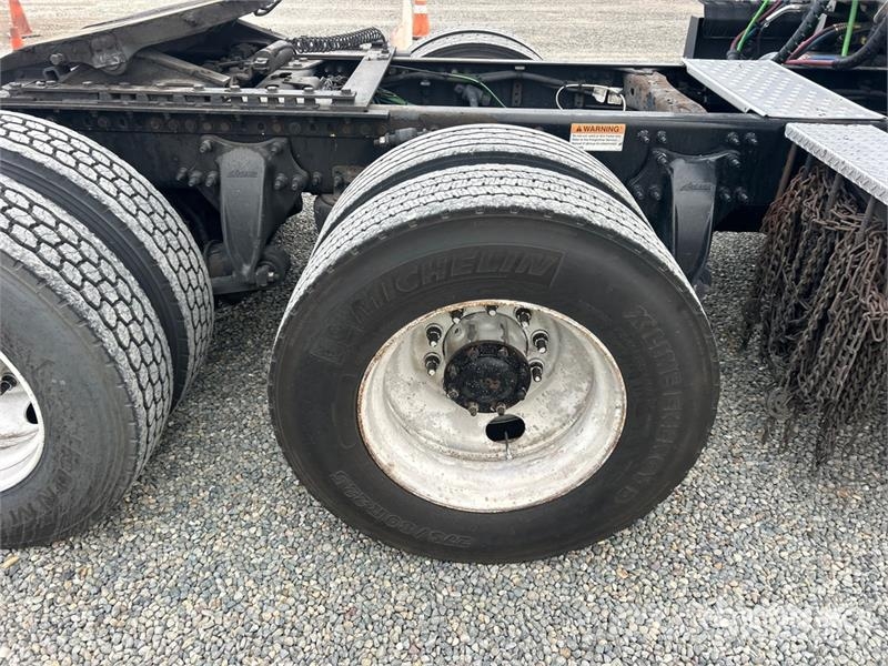 Freightliner Cascadia 125 Tractor Units