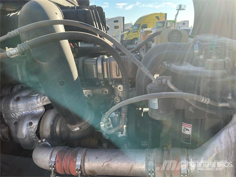 Freightliner Cascadia 126 Tractor Units
