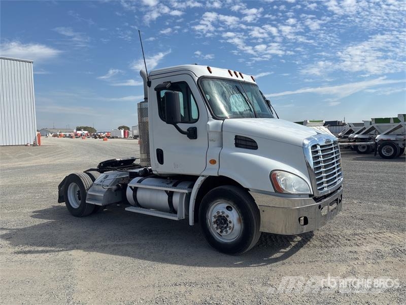 Freightliner Cascadia 113 Prime Movers