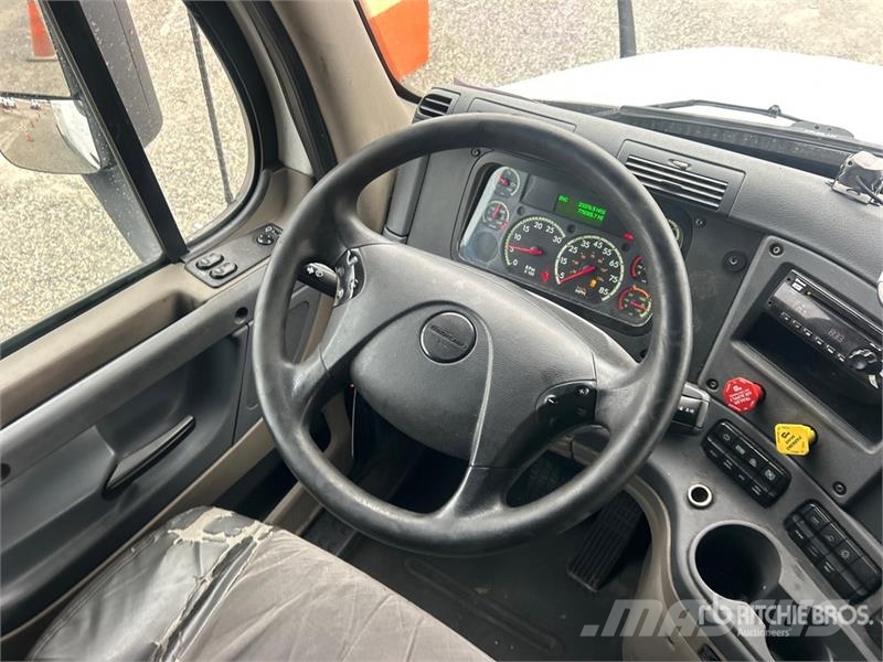 Freightliner Cascadia 125 Tractor Units