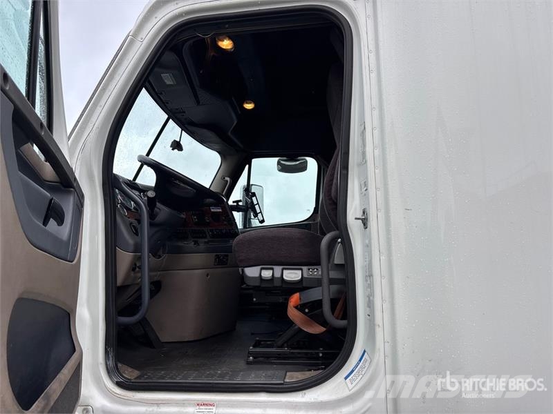 Freightliner Cascadia 125 T/A Sleeper Truck Tractor Naudoti vilkikai