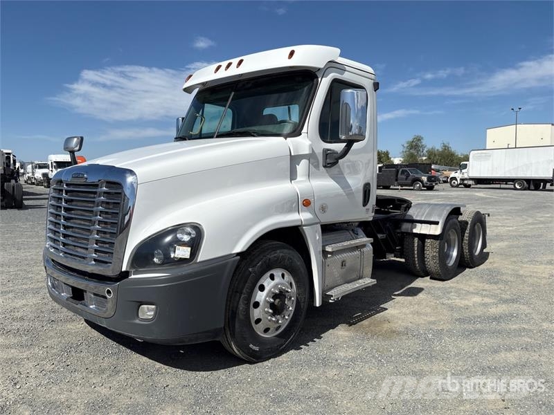 Freightliner Cascadia 125 Vlačilci