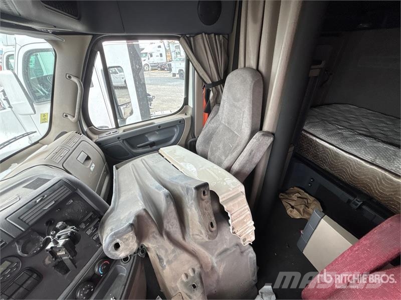 Freightliner Cascadia 125 Vetopöytäautot