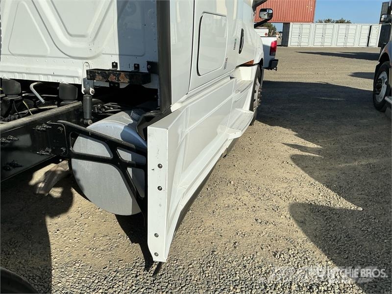 Freightliner Cascadia 126 6x4 T/A Sleeper Truck Tractor Tracteur routier
