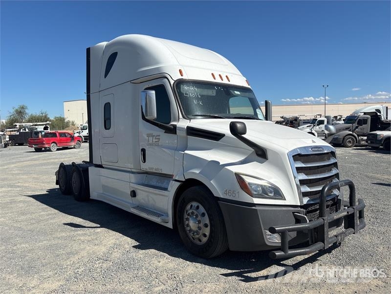 Freightliner Cascadia 126 Naudoti vilkikai