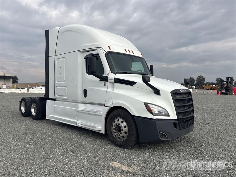 Freightliner Cascadia 126 Vilcēji