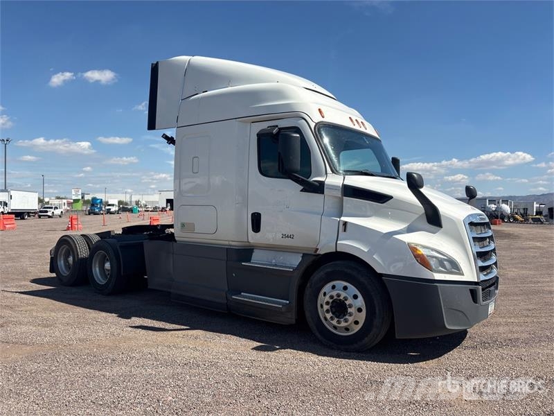 Freightliner Cascadia 116 Vlačilci