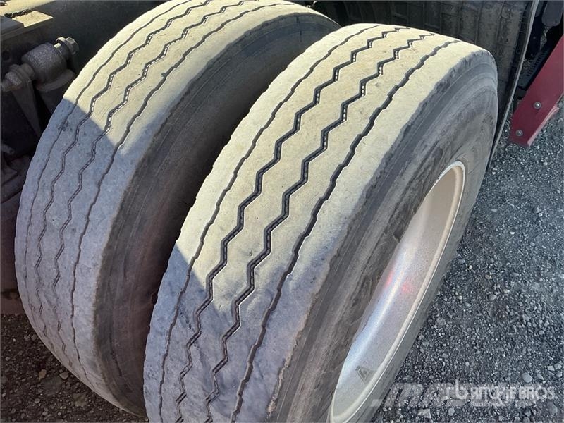 Freightliner Cascadia 126 Tractor Units