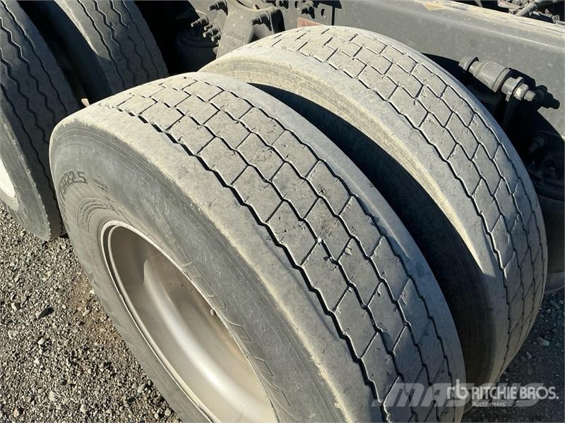 Freightliner Cascadia 126 Tractor Units