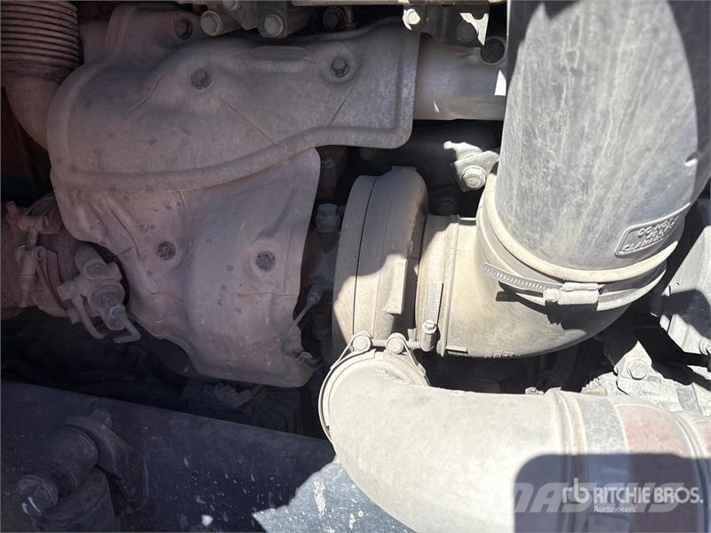 Freightliner Cascadia 125 6x4 T/A Sleeper Truck Tractor Motrici e Trattori Stradali