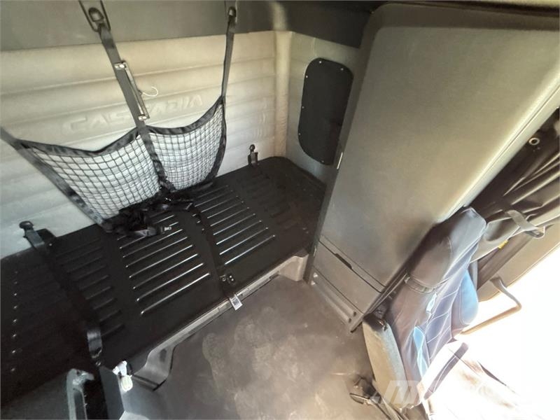 Freightliner Cascadia 126 6x4 T/A Sleeper Truck Tractor Седельные тягачи