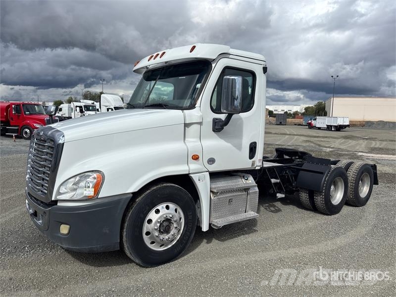 Freightliner Cascadia 125 Седельные тягачи