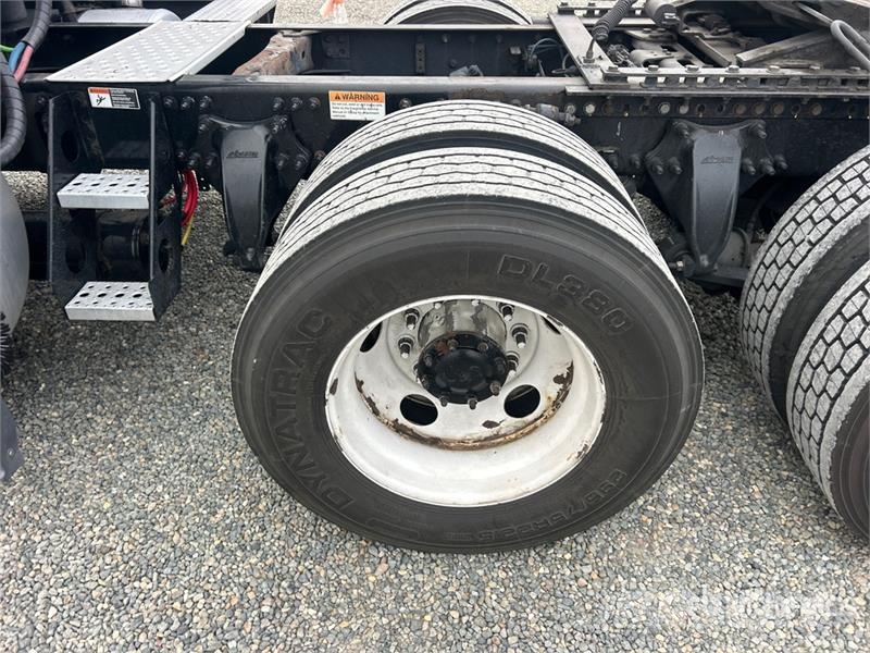 Freightliner Cascadia 125 Tractor Units