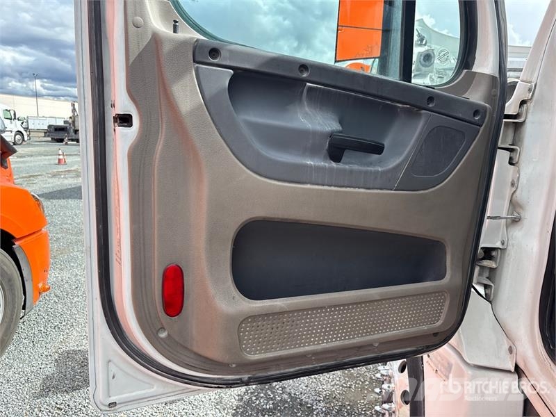 Freightliner Cascadia 125 Седельные тягачи