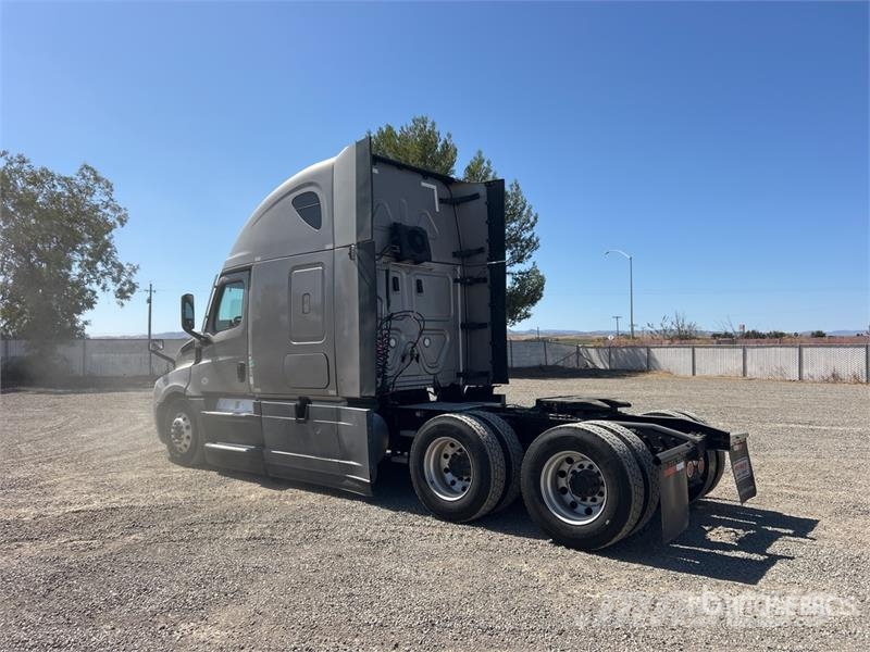 Freightliner Cascadia 126 Prime Movers