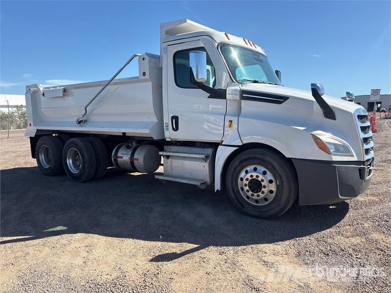 Freightliner Cascadia 126 Kipper