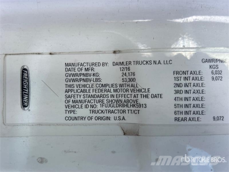 Freightliner Cascadia 125 6x4 T/A Sleeper Truck Tractor Тягачі