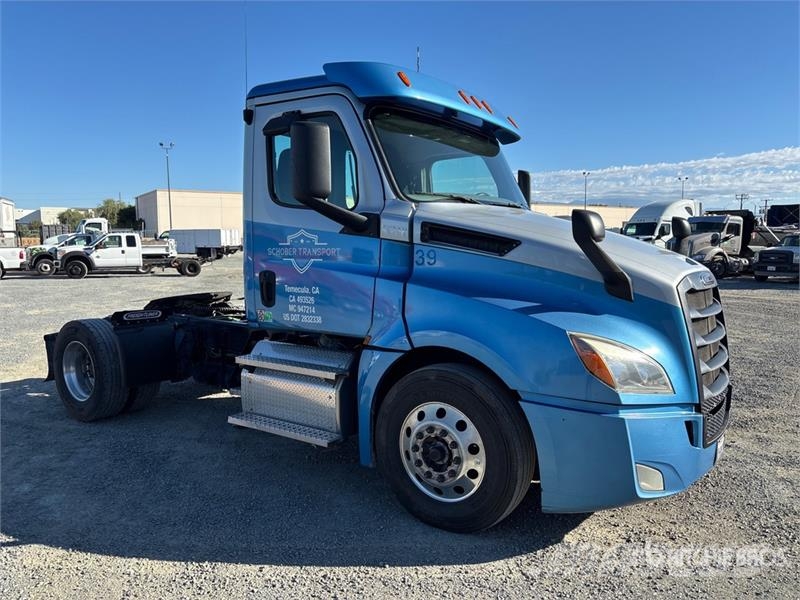 Freightliner Cascadia 126 Nyergesvontatók