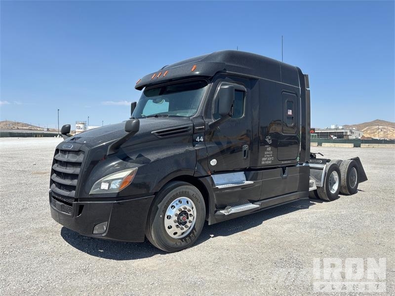 Freightliner Cascadia 126 Cabezas tractoras