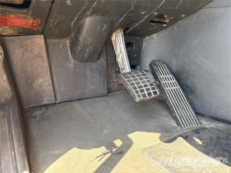 Freightliner Cascadia 126 6x4 T/A Sleeper Truck Tractor وحدات الجر
