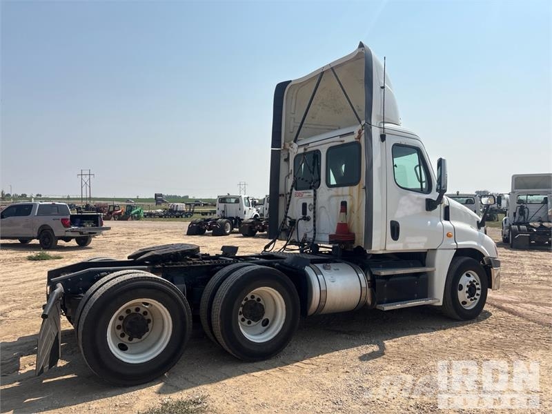Freightliner Cascadia 125 Tegljači