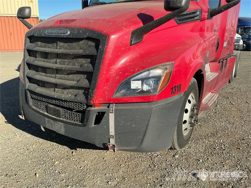 Freightliner Cascadia 126 Tractor Units