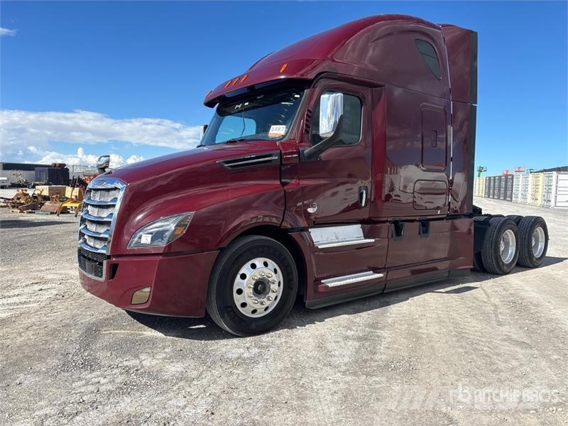 Freightliner Cascadia 126 6x4 T/A Sleeper Truck Tractor Tractores (camiões)