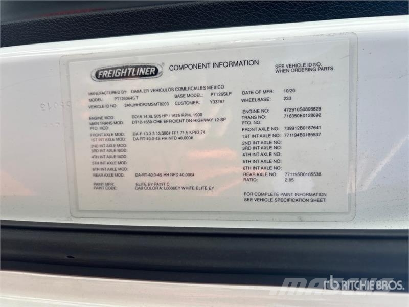 Freightliner Cascadia 126 6x4 T/A Sleeper Truck Tractor Sattelzugmaschinen