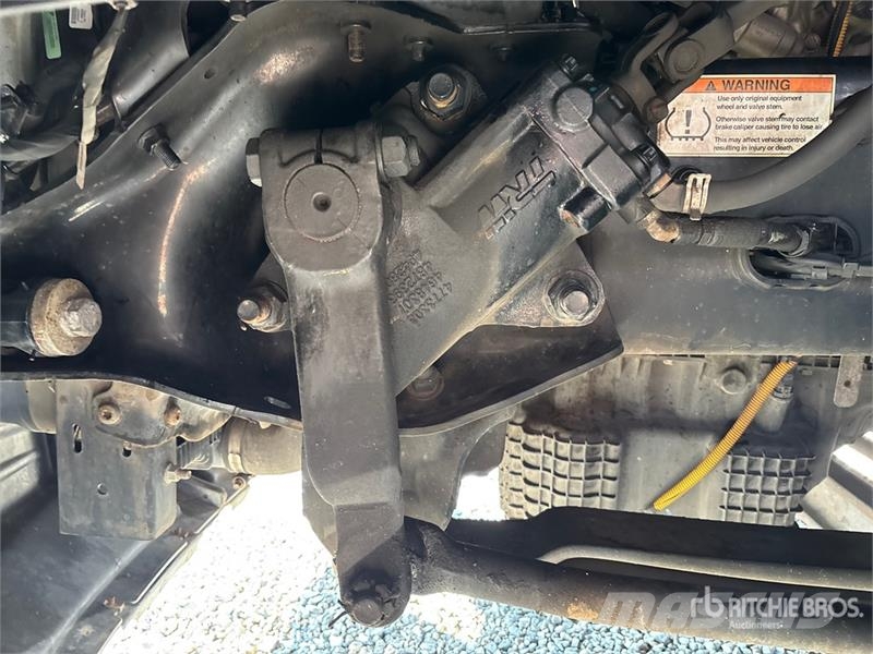 Freightliner Cascadia 126 6x4 T/A Sleeper Truck Tractor Cabezas tractoras